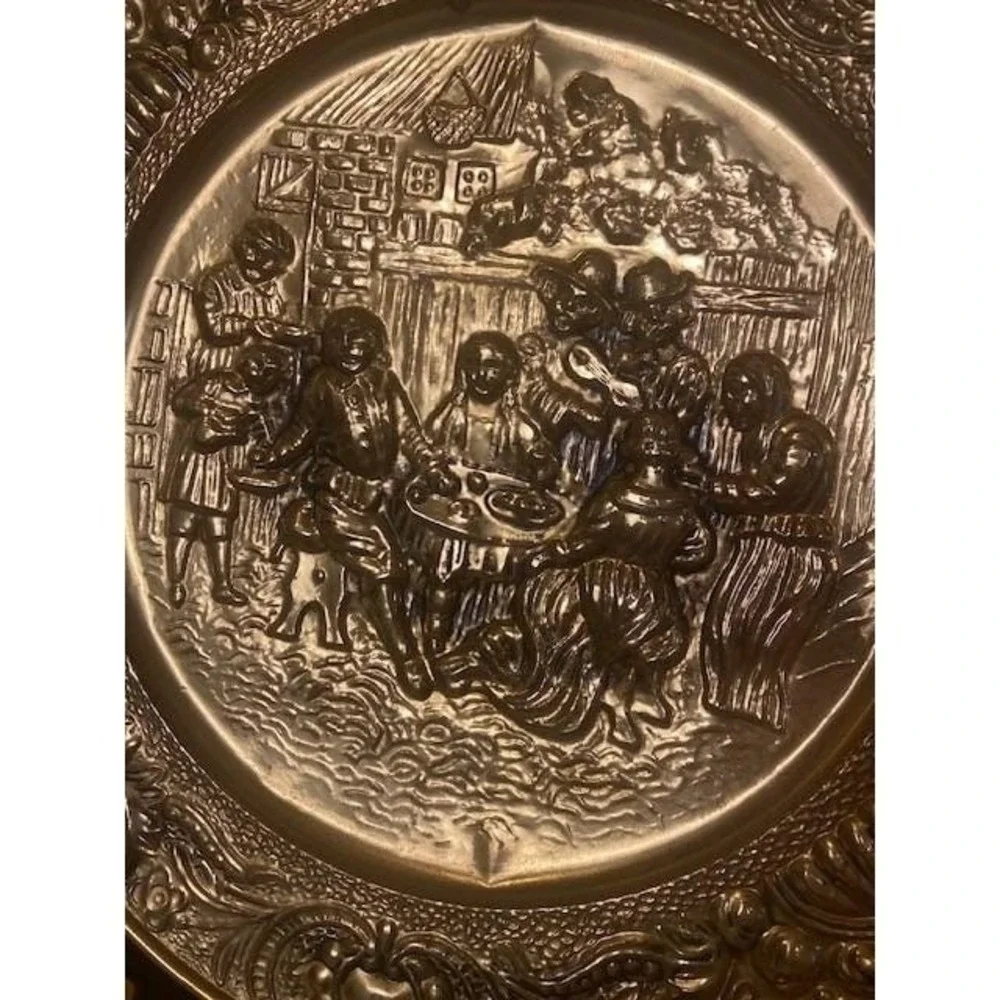 Vintage Peerless England Embossed Brass Wall Hanging Plates Tavern Scenes Set 2